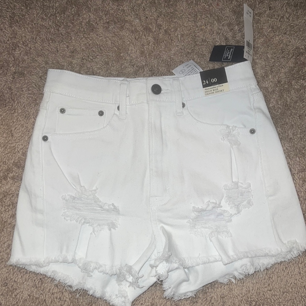 Size 00/24 High rise white denim shorts A&F